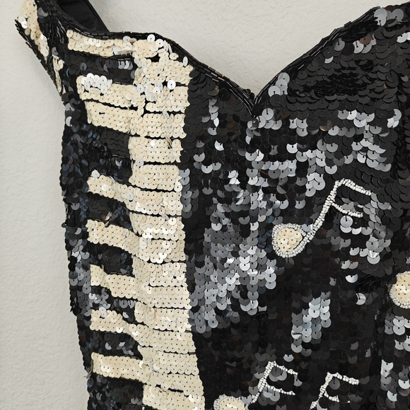 Vintage 1980s Black White Piano Keys Off Shoulder Sequin Beaded Mini Dress SM - Picture 4 of 16